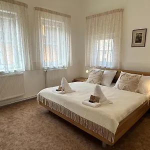 https://apartment-bohemia.karlovyvary-hotels.com